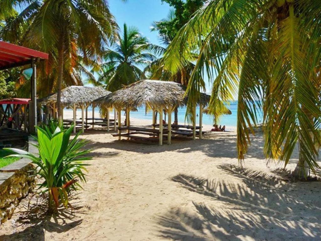 Anse Des Rochers Saint-Francois  Exterior foto